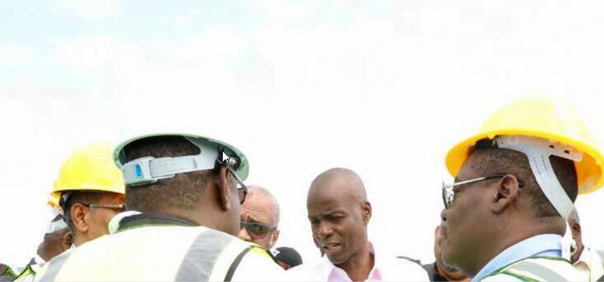 Le Président Jovenel Moïse visite le chantier de la SONAPI