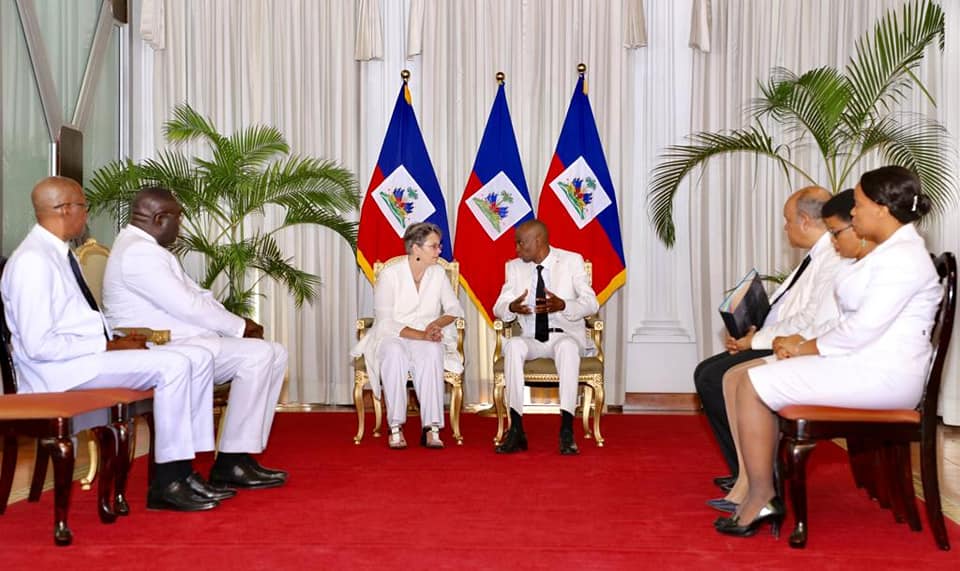 S.E.M. Jovenel Moïse reçoit les lettres de créance du nouvel ambassadeur de l’UE en Haïti