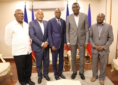 Le Président Jovenel Moïse rencontre des acteurs politiques autour de la crise