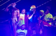 Onze (11) groupes musicaux et un DJ ont animé le parcours du premier jour gras du carnaval national à Port-de-Paix le dimanche 14 février 2021.